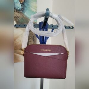 NWT Michael Kors Jet Set Travel Medium Dome Crossbody Bag in Oxblood.